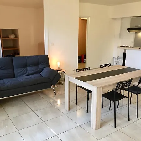 Sunny Flat Vacancy アパート アンティーブ