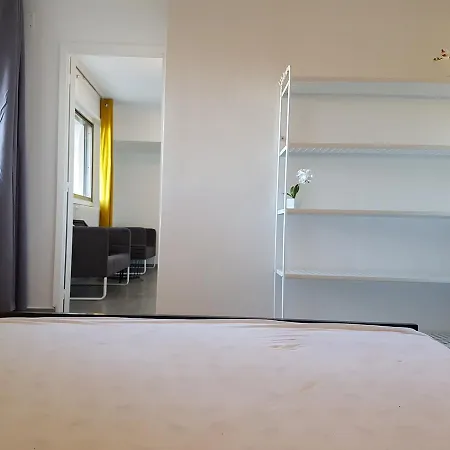 Sunny Flat Vacancy アンティーブ