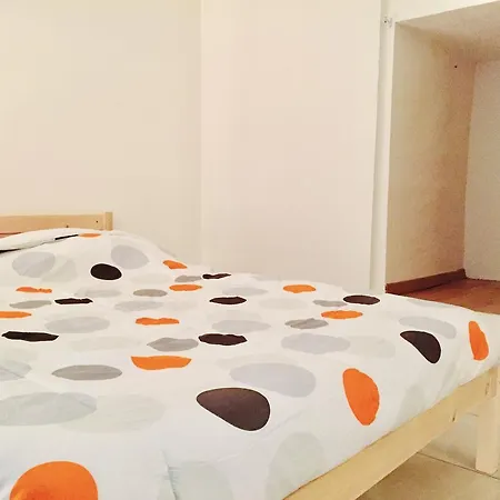 Sunny Flat Vacancy