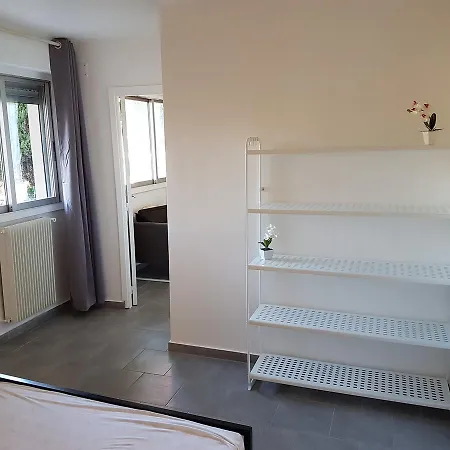 Sunny Flat Vacancy * Antibes